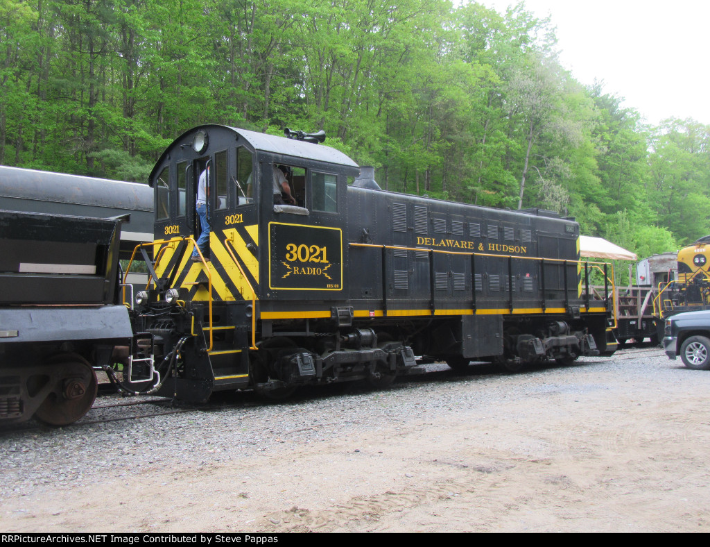 DH 3021